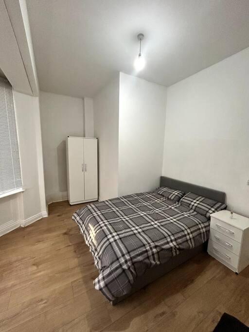 Leicester Spacious Flat With Free Parking Εξωτερικό φωτογραφία